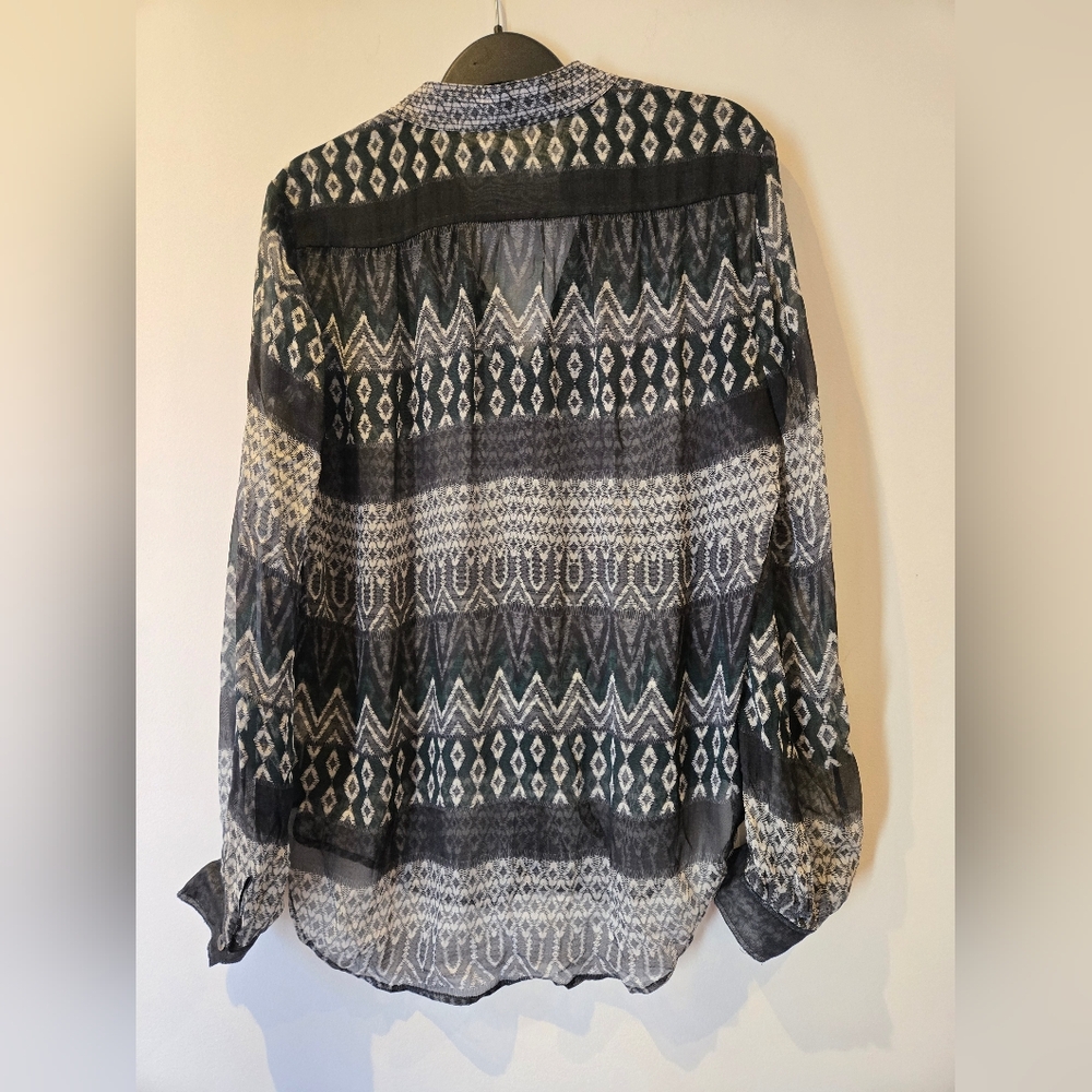 L'AGENCE Sheer Patterned Blouse Size 2 - Picture 7 of 7